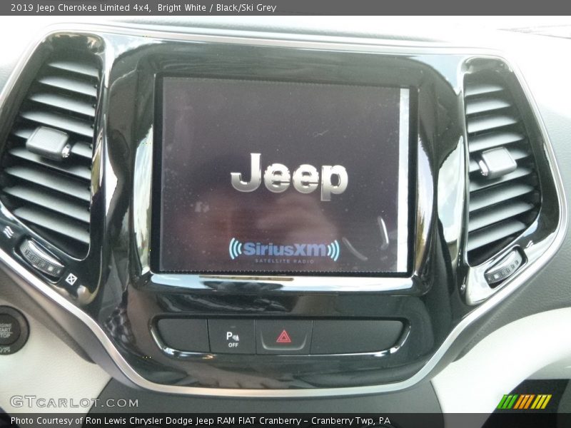 Bright White / Black/Ski Grey 2019 Jeep Cherokee Limited 4x4