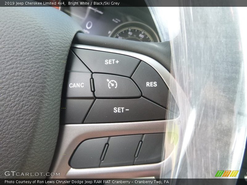 Bright White / Black/Ski Grey 2019 Jeep Cherokee Limited 4x4