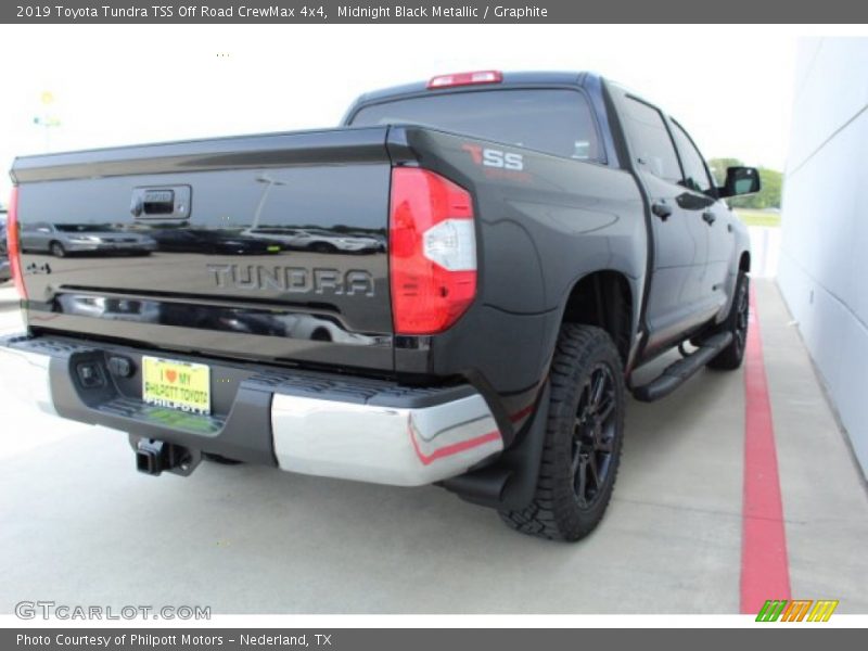 Midnight Black Metallic / Graphite 2019 Toyota Tundra TSS Off Road CrewMax 4x4