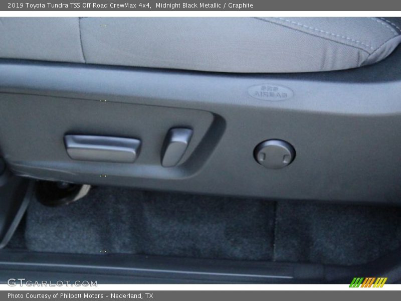Midnight Black Metallic / Graphite 2019 Toyota Tundra TSS Off Road CrewMax 4x4