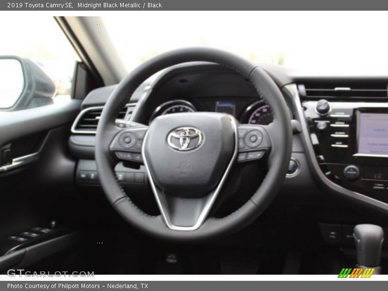 Midnight Black Metallic / Black 2019 Toyota Camry SE