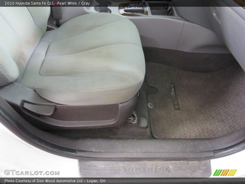 Pearl White / Gray 2010 Hyundai Santa Fe GLS
