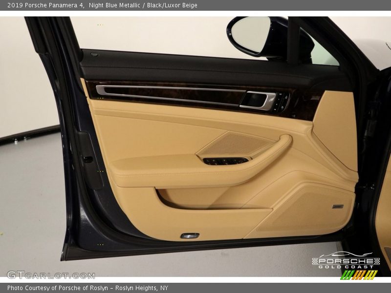 Night Blue Metallic / Black/Luxor Beige 2019 Porsche Panamera 4
