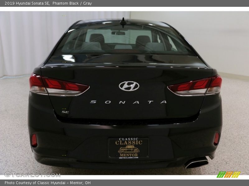 Phantom Black / Gray 2019 Hyundai Sonata SE