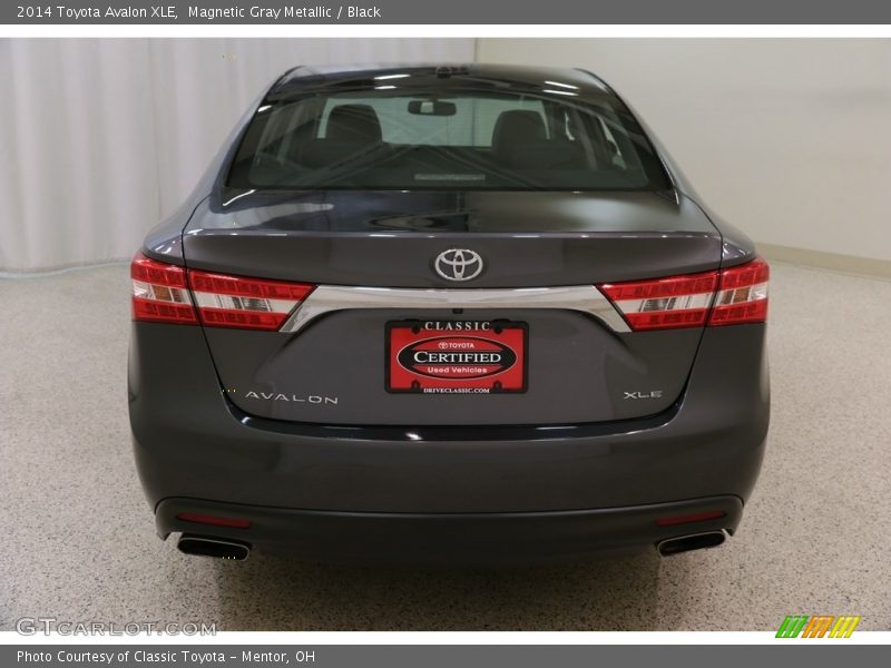 Magnetic Gray Metallic / Black 2014 Toyota Avalon XLE
