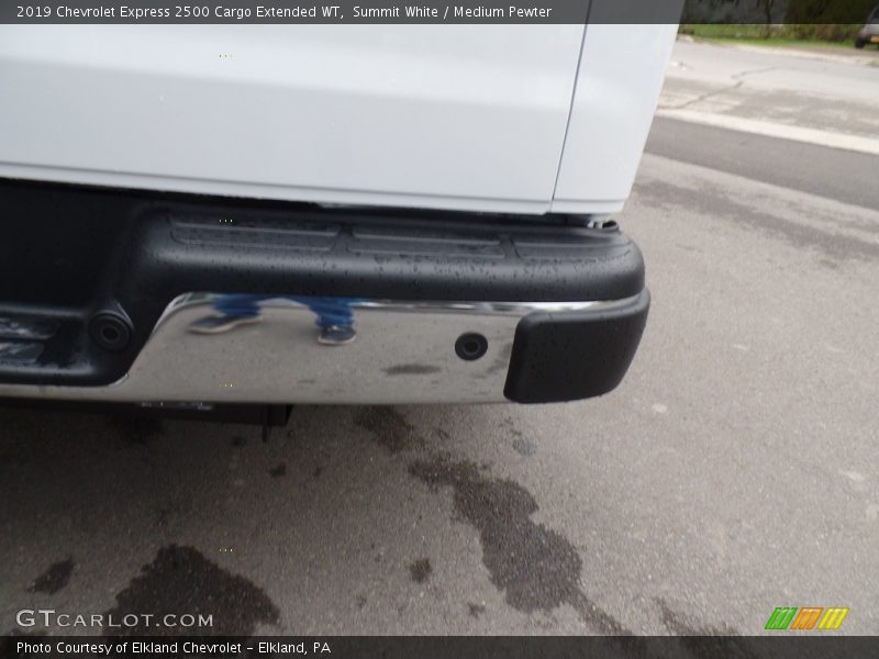 Summit White / Medium Pewter 2019 Chevrolet Express 2500 Cargo Extended WT