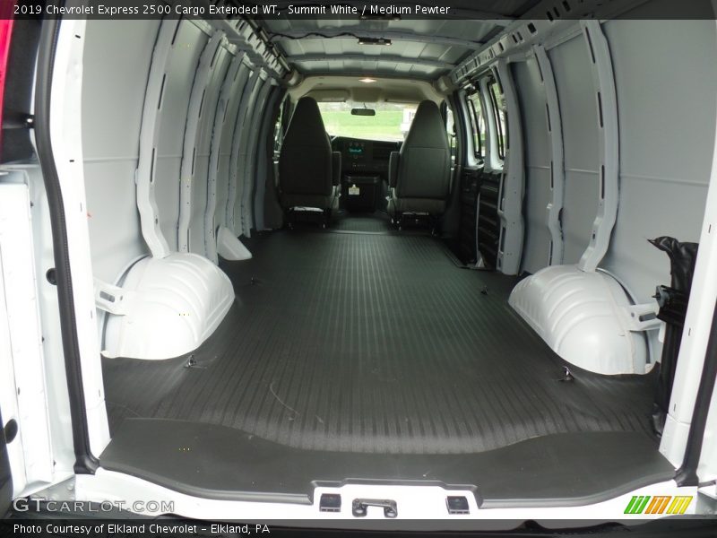 Summit White / Medium Pewter 2019 Chevrolet Express 2500 Cargo Extended WT