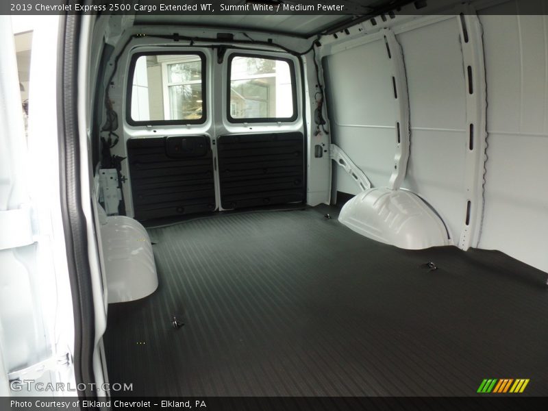 Summit White / Medium Pewter 2019 Chevrolet Express 2500 Cargo Extended WT