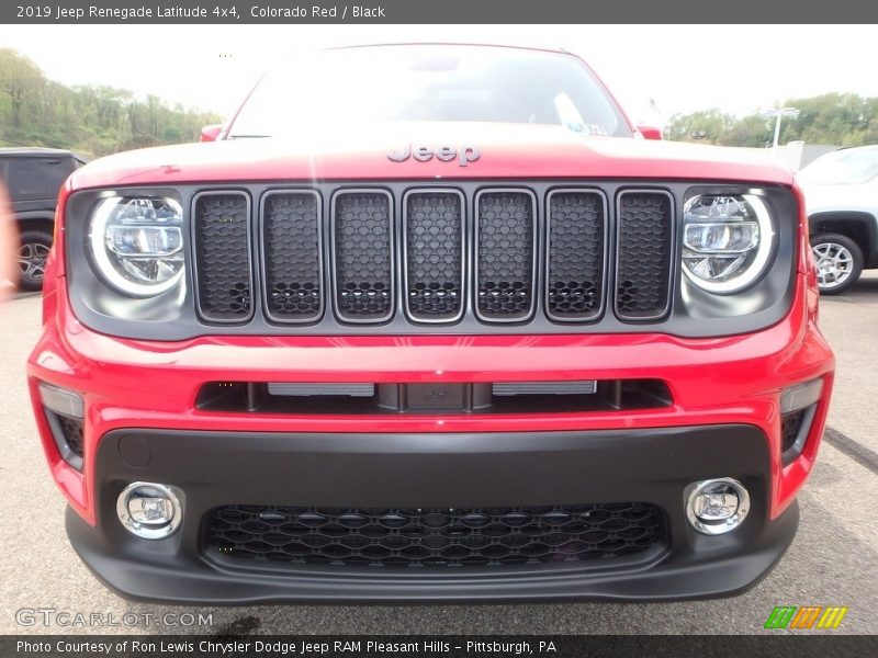 Colorado Red / Black 2019 Jeep Renegade Latitude 4x4