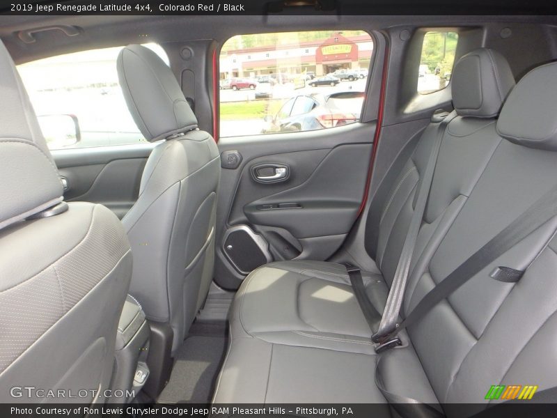 Colorado Red / Black 2019 Jeep Renegade Latitude 4x4