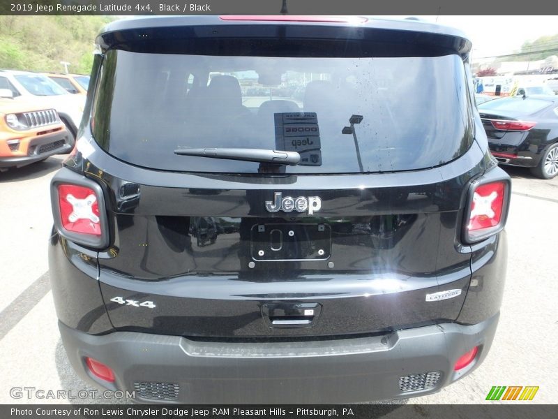 Black / Black 2019 Jeep Renegade Latitude 4x4