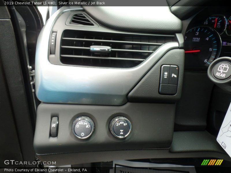 Silver Ice Metallic / Jet Black 2019 Chevrolet Tahoe LS 4WD
