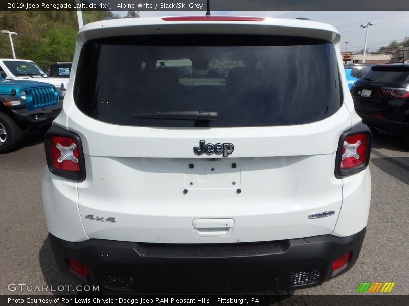 Alpine White / Black/Ski Grey 2019 Jeep Renegade Latitude 4x4