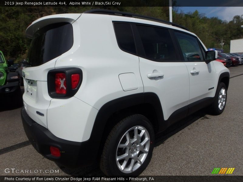 Alpine White / Black/Ski Grey 2019 Jeep Renegade Latitude 4x4