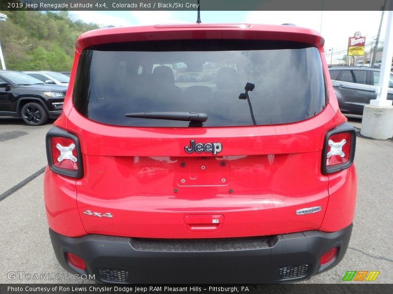 Colorado Red / Black/Ski Grey 2019 Jeep Renegade Latitude 4x4