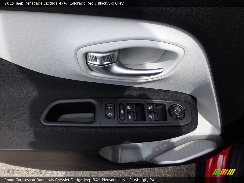 Colorado Red / Black/Ski Grey 2019 Jeep Renegade Latitude 4x4