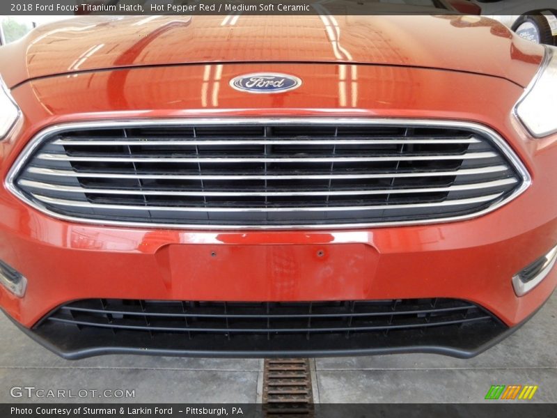 Hot Pepper Red / Medium Soft Ceramic 2018 Ford Focus Titanium Hatch