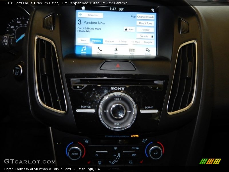 Hot Pepper Red / Medium Soft Ceramic 2018 Ford Focus Titanium Hatch