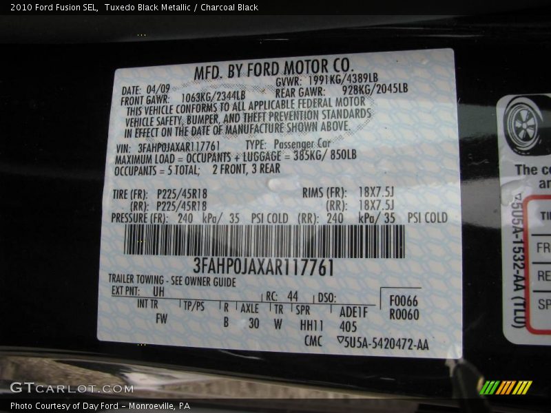 Tuxedo Black Metallic / Charcoal Black 2010 Ford Fusion SEL