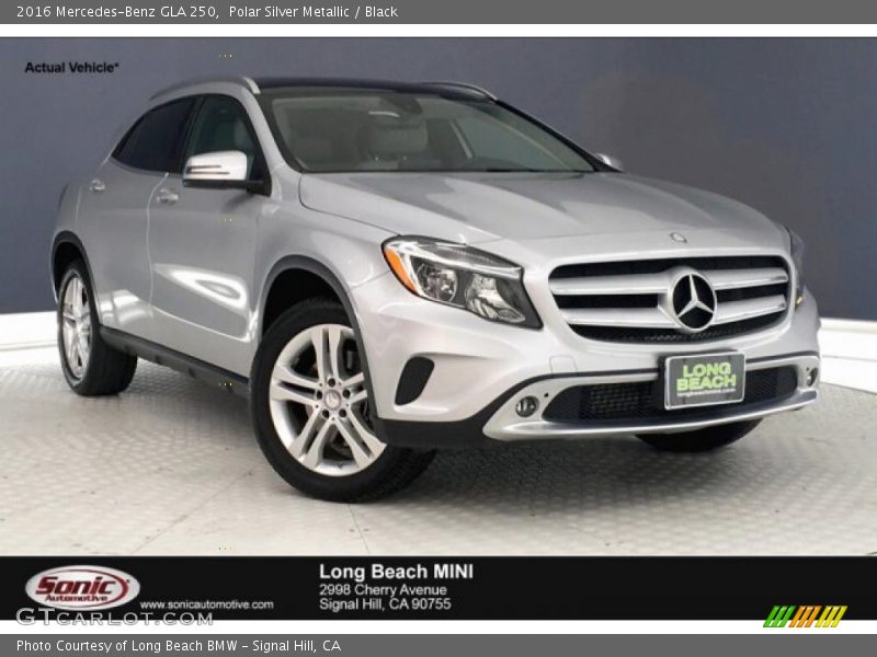 Polar Silver Metallic / Black 2016 Mercedes-Benz GLA 250