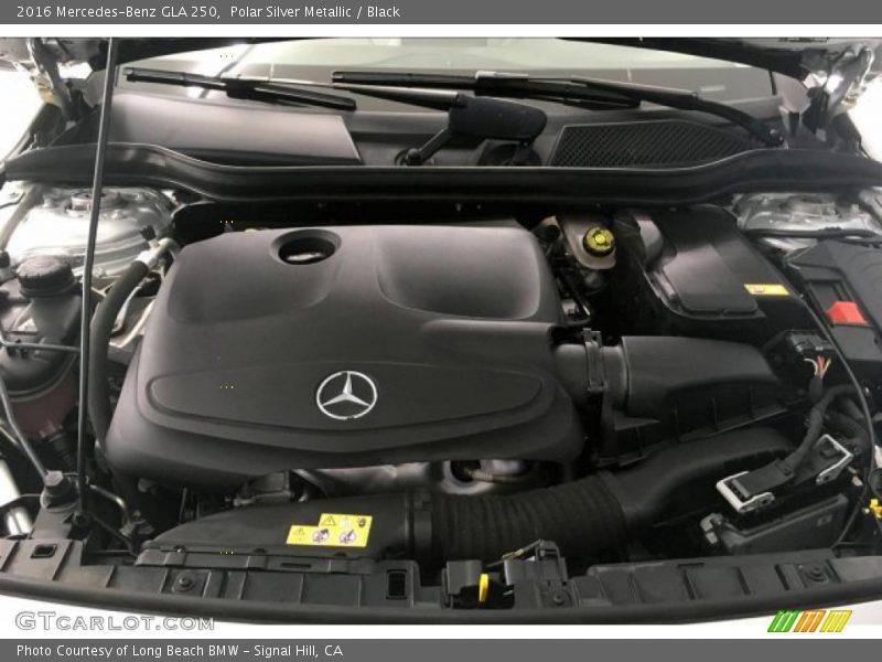 Polar Silver Metallic / Black 2016 Mercedes-Benz GLA 250