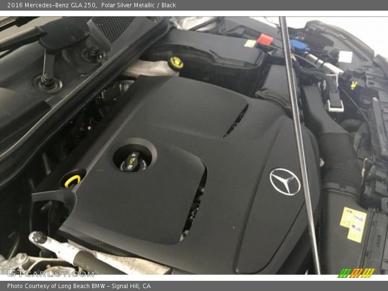 Polar Silver Metallic / Black 2016 Mercedes-Benz GLA 250