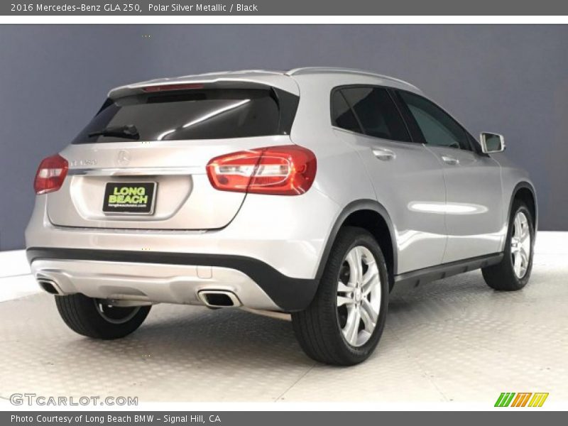 Polar Silver Metallic / Black 2016 Mercedes-Benz GLA 250