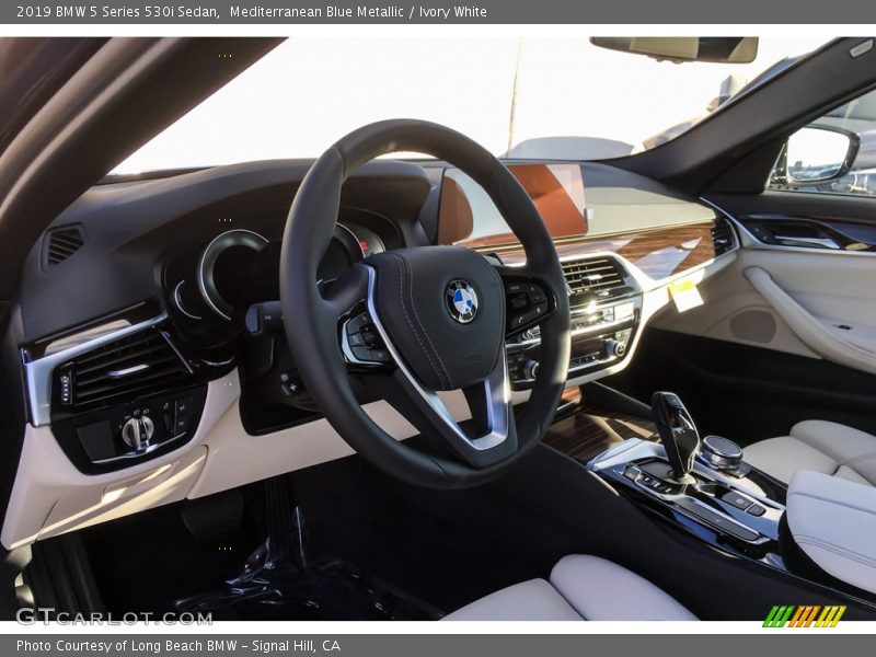 Mediterranean Blue Metallic / Ivory White 2019 BMW 5 Series 530i Sedan