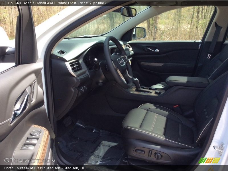 White Frost Tricoat / Jet Black 2019 GMC Acadia Denali AWD