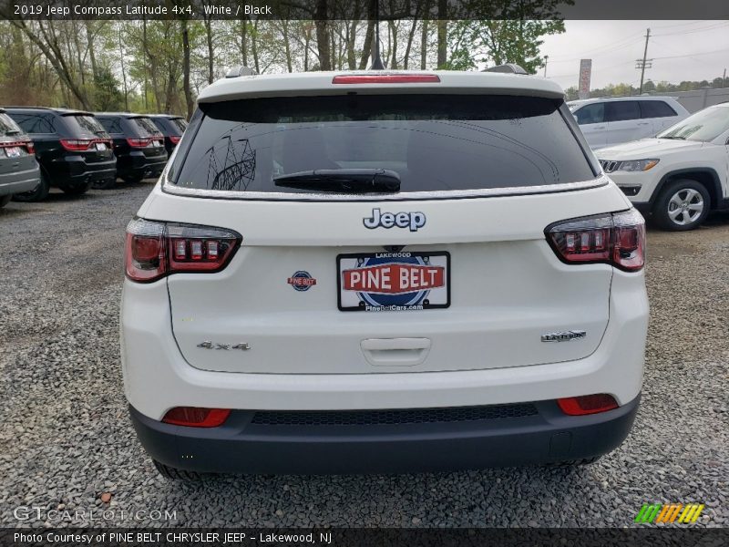 White / Black 2019 Jeep Compass Latitude 4x4