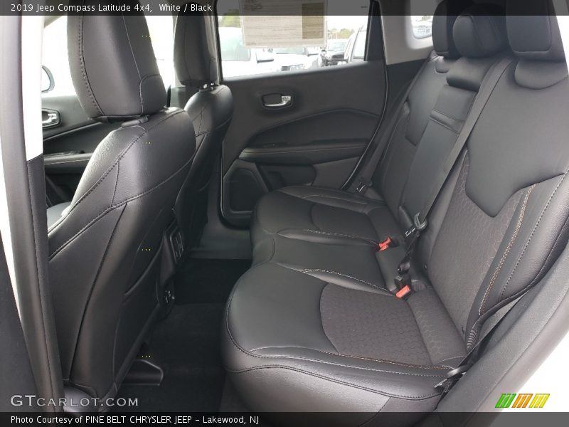 White / Black 2019 Jeep Compass Latitude 4x4