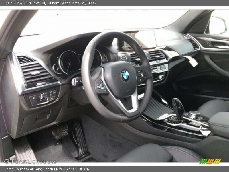 Mineral White Metallic / Black 2019 BMW X3 sDrive30i
