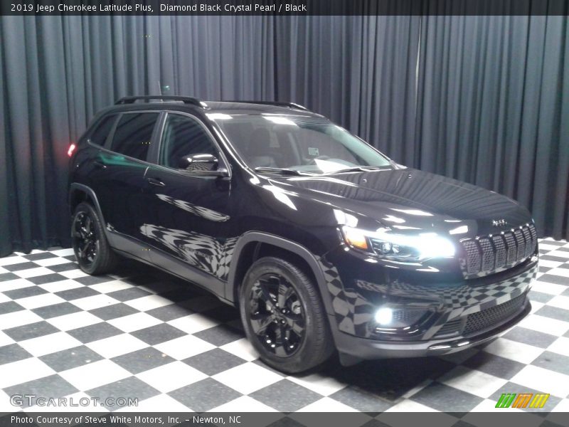 Diamond Black Crystal Pearl / Black 2019 Jeep Cherokee Latitude Plus