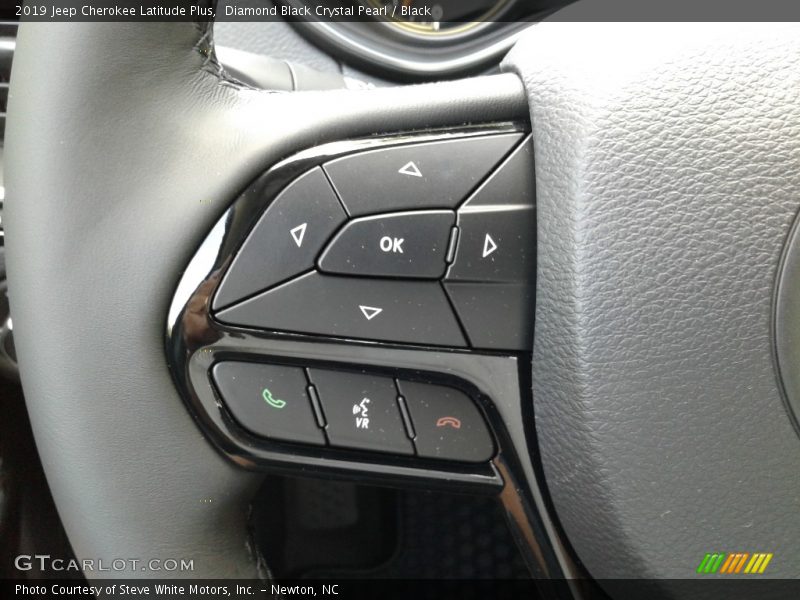 Diamond Black Crystal Pearl / Black 2019 Jeep Cherokee Latitude Plus