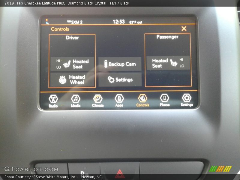 Diamond Black Crystal Pearl / Black 2019 Jeep Cherokee Latitude Plus