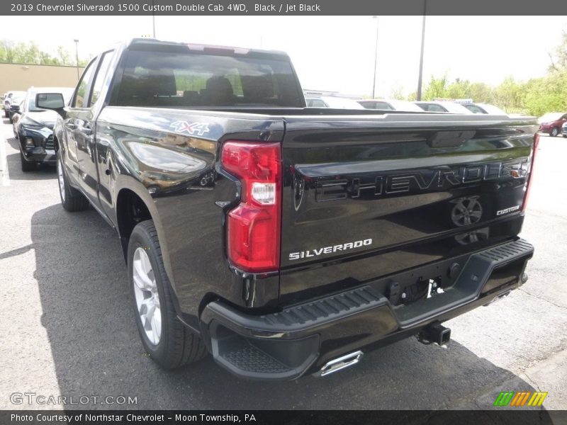 Black / Jet Black 2019 Chevrolet Silverado 1500 Custom Double Cab 4WD