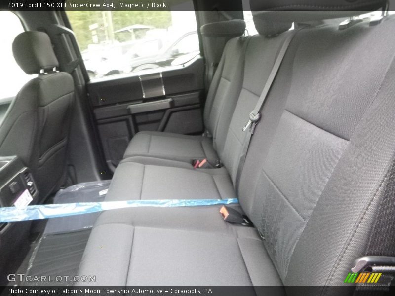 Magnetic / Black 2019 Ford F150 XLT SuperCrew 4x4