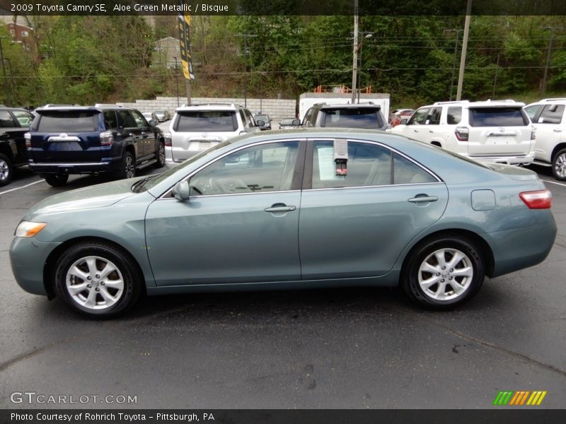 Aloe Green Metallic / Bisque 2009 Toyota Camry SE