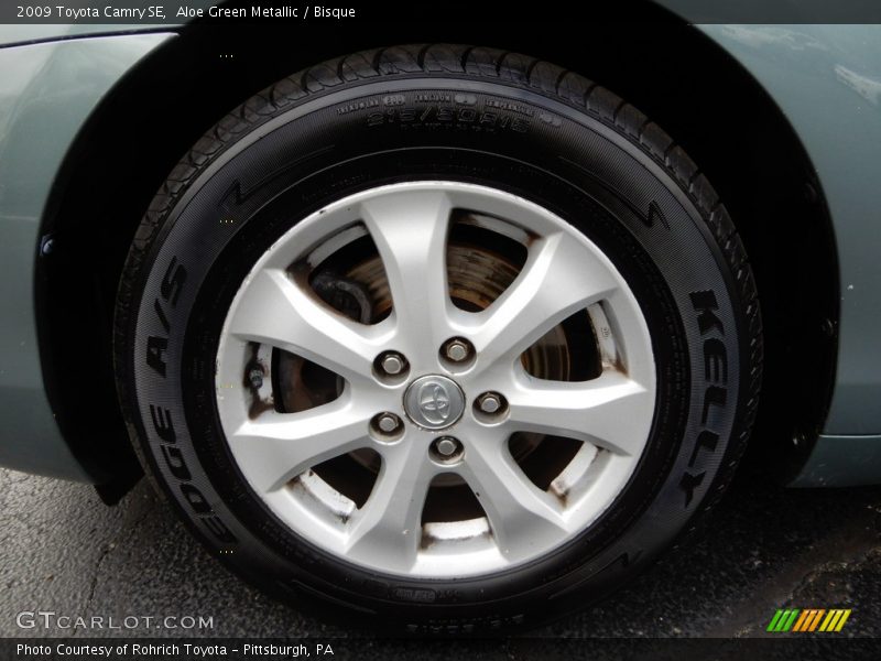 Aloe Green Metallic / Bisque 2009 Toyota Camry SE
