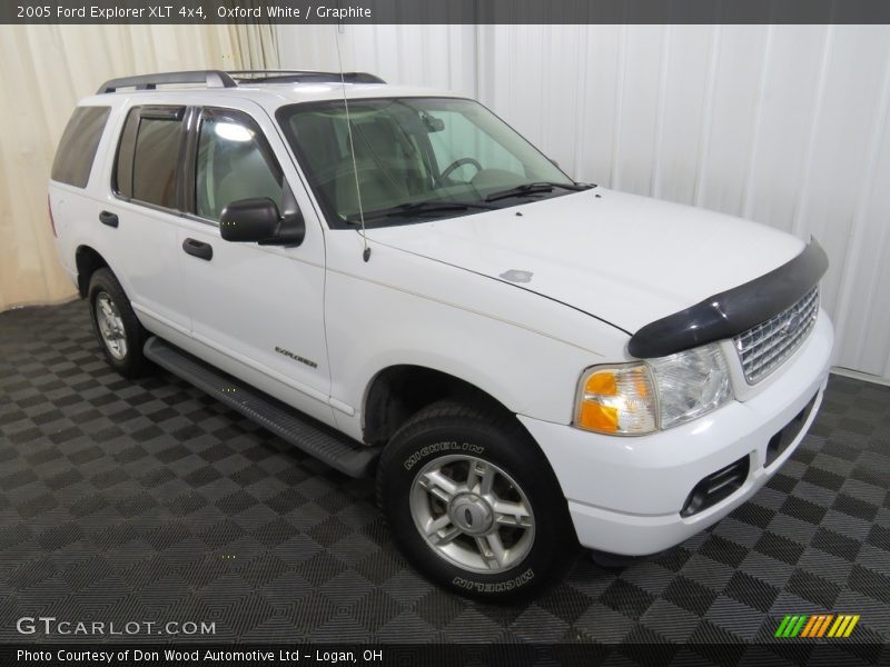 Oxford White / Graphite 2005 Ford Explorer XLT 4x4