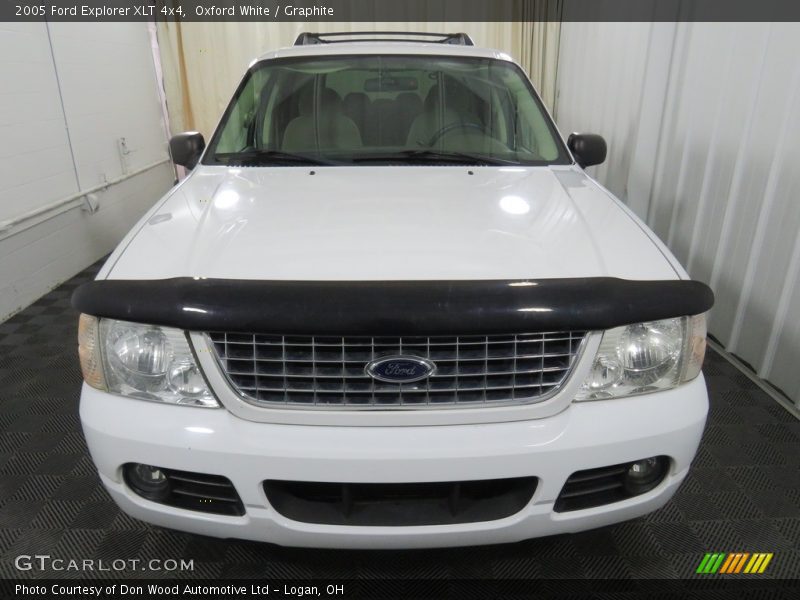 Oxford White / Graphite 2005 Ford Explorer XLT 4x4