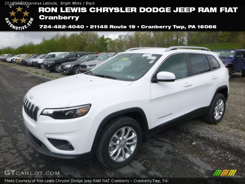 Bright White / Black 2019 Jeep Cherokee Latitude
