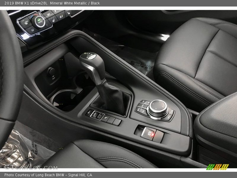 Mineral White Metallic / Black 2019 BMW X1 sDrive28i
