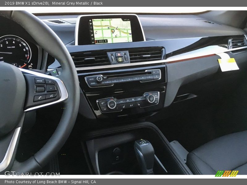 Dashboard of 2019 X1 sDrive28i