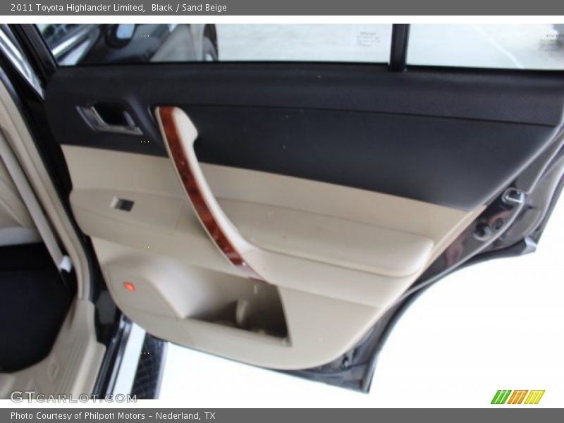 Black / Sand Beige 2011 Toyota Highlander Limited