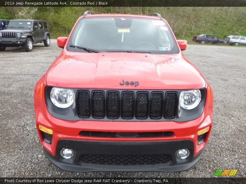 Colorado Red / Black 2019 Jeep Renegade Latitude 4x4