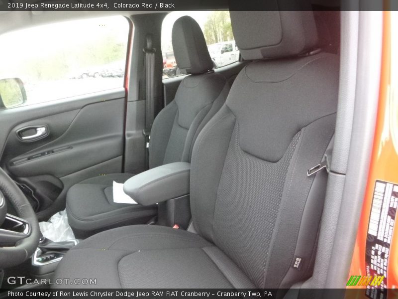Colorado Red / Black 2019 Jeep Renegade Latitude 4x4