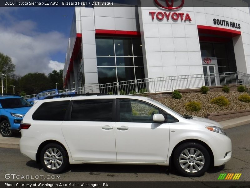 Blizzard Pearl / Dark Bisque 2016 Toyota Sienna XLE AWD