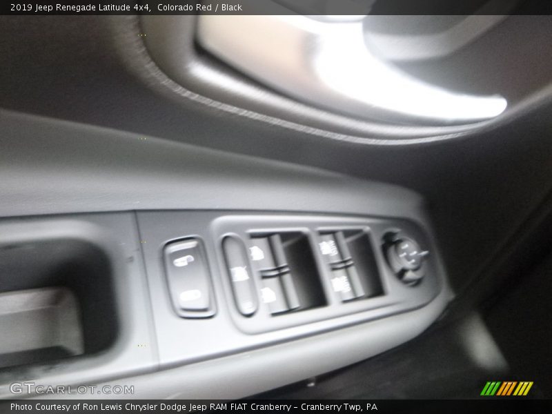 Colorado Red / Black 2019 Jeep Renegade Latitude 4x4