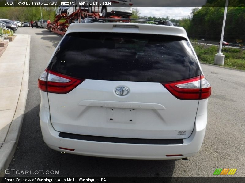 Blizzard Pearl / Dark Bisque 2016 Toyota Sienna XLE AWD